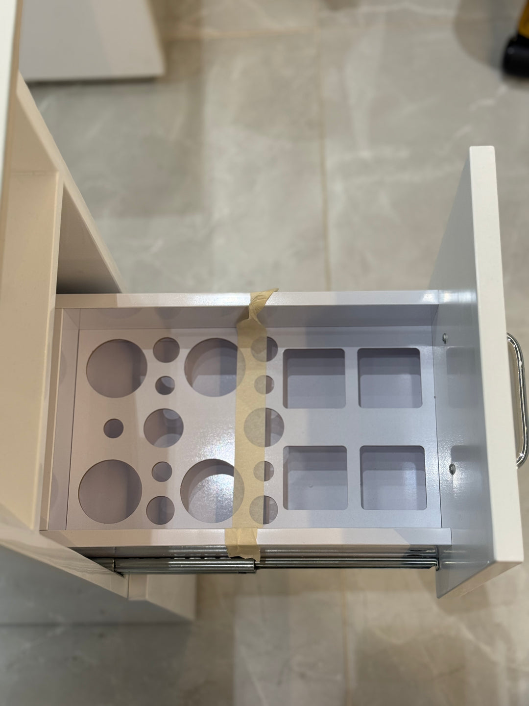 SINGLE NAILS TABLE - NS01